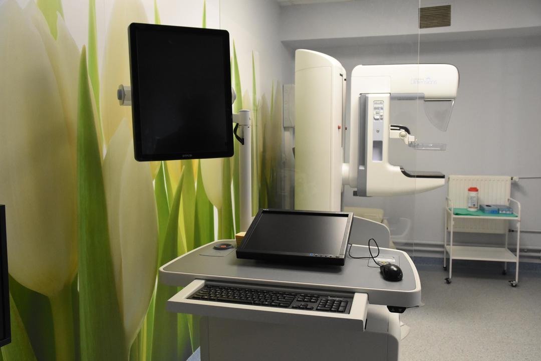 Mammograf Selenia Dimensions to najnowsza technologia cyfrowa w obrazowaniu piersi, fot. Jan Ziarnicki