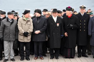 28 listopada przy Nabrzeżu Pomorskim odbyła się uroczystość podniesienia bandery na okręcie ORP Kormoran // fot. Michał Puszczewicz