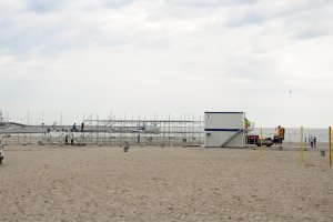 Instalacja amfiteatru, gdzie zlokalizowany będzie start i meta zawodów IRONMAN 70.3 Gdynia 2017 fot.Michał Kowalski 