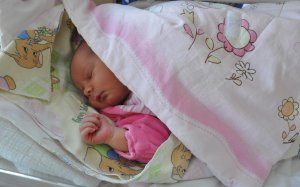Weronika urodziła się jako druga, 10 lutego 2018 roku o godz. 4.30 // fot. Magdalena Czernek