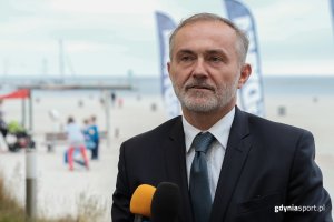 // fot. gdyniasport.pl. Prezydent Gdyni Wojciech Szczurek