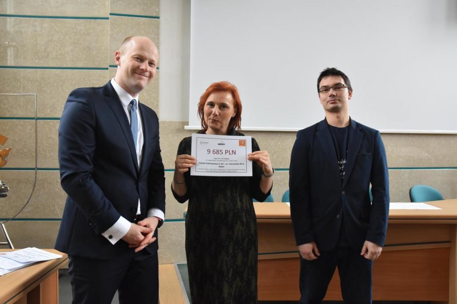 Nagrody dla gdyńskich szkół za zaoszczędzone WAT-y // fot. Lechosław Dzierżak