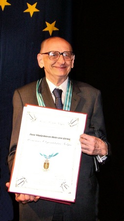 Władysław Bartoszewski podczas uroczystości nadania Honorowego Obywatelstwa Gdyni