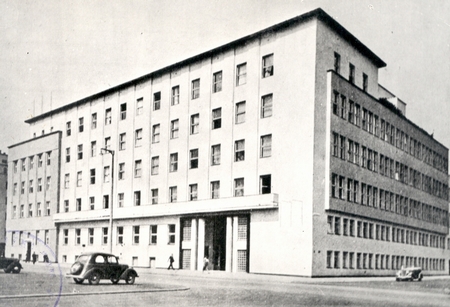 Komisariat Rządu z nowym skrzydłem zbudowanym w 1937 r.
