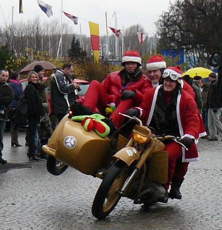 Mikołaje na motocyklach - 7 grudnia 2008, fot.: Małgorzata Omachel-Kwidzińska