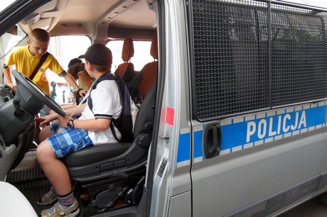 Dzieci z Łazisk z wizytą w Komendzie Miejskiej Policji w Gdyni