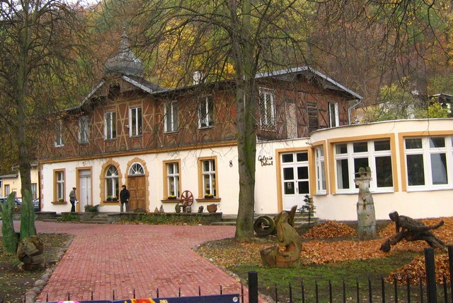 jazd Adlera z przełomu XIX/XX w., ob. Liceum Sztuk Plastycznych, ul. Orłowska 8, wpis z dn. 07.12.1978 r.nr 933 (d. nr 797)