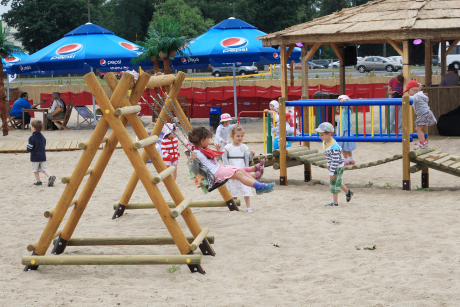 Plażowy plac zabaw dla dzieci