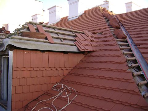 Starowiejska 1 - w trakcie remontu dachu 1