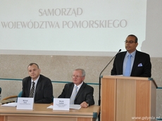Keshav Murugesh, dyrektor generalny WNS Group na konferencji prasowej w gdyńskim magistracie, fot.: Michał Kowalski
