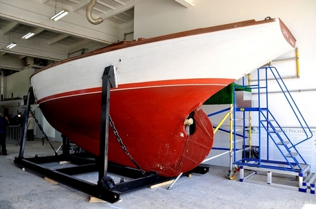 Legendarny jacht można zwiedzać w hangarze Jacht Klubu Gryf, fot. Krzysztof Romański