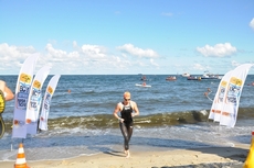 Christine Jennings na mecie BCT Gdynia Marathon, fot. Michał Kowalski
