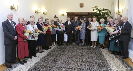 Medale dla małżeństw - jubilatów z godz. 15:00, fot. Marek Grabarz
