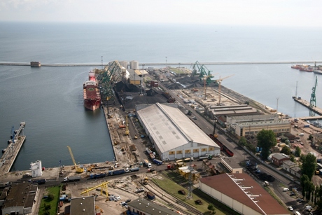 Port Gdynia - widok na przebudowywane Nabrzeże Szwedzkie / fot. Tadeusz Urbaniak