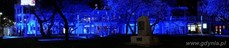 Na kolor niebieski podświetlony został Gdynia InfoBox, fot. Mateusz Skowronek