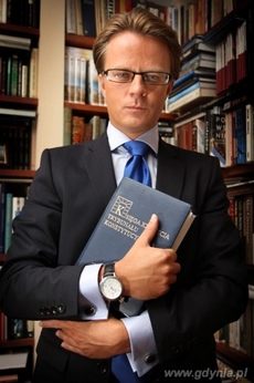 Prof. UG dr hab. adwokat Tomasz Tadeusz Koncewicz
