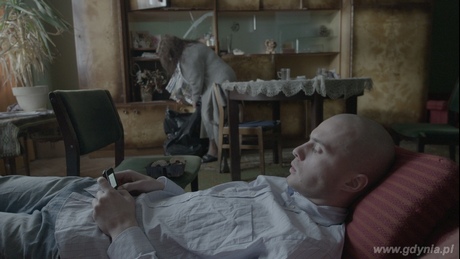 Kadr z filmu Dzień babci Miłosza Sakowskiego, fot. Kacper Zieliński
