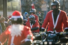 Wielka parada Mikołajów na motocyklach, fot. Karol Stańczak