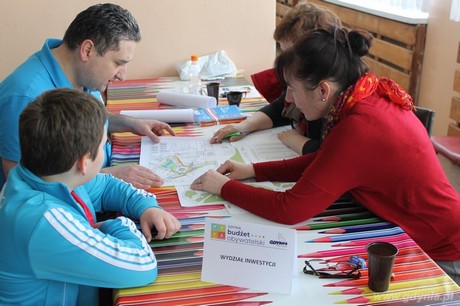 Maraton pisania wniosków do Budżetu Obywatelskiego na Karwinach, fot. Aleksandra Dylejko