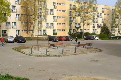Plac pomiędzy blokami Nauczycielska, Widna i Chwarznieńska na Witominie, fot. LIS