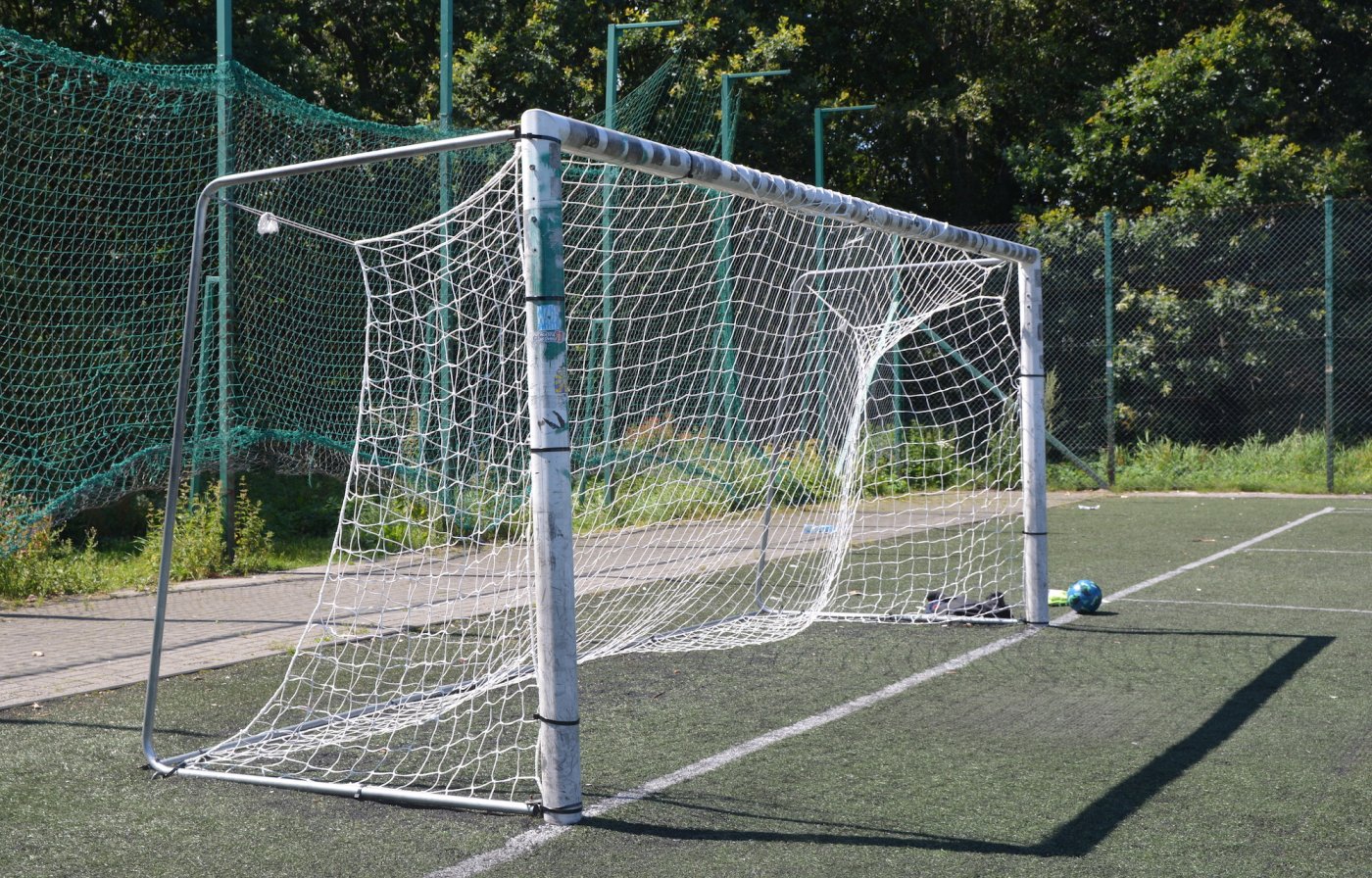 Boisko przy ul. Porębskiego wkrótce jak nowe / fot.gdyniasport.pl