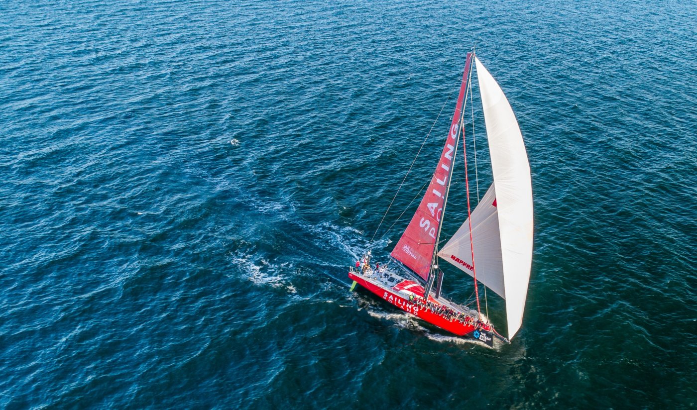 Jacht VO65 Sailing Poland w drodze z Gdyni na Bornholm. Fot. Dzida film sudio - Łukasz Baliński