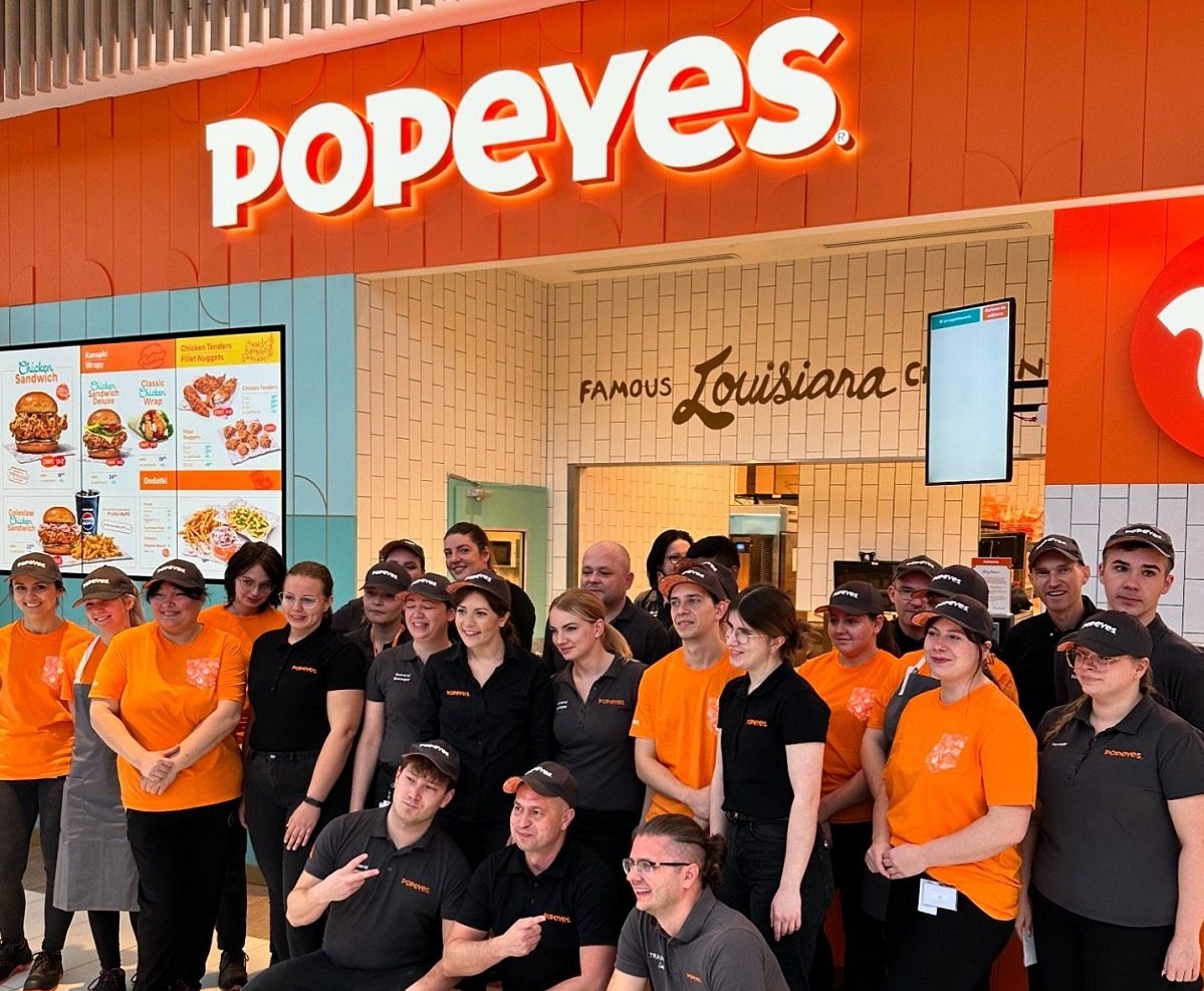 14 listopada w Gdyni pojawiło się nowe miejsce na kulinarnej mapie miasta – w Centrum Riviera zainaugurowano działalność pierwszej restauracji Popeyes w Trójmieście (fot. strona FB Popeyes Polska)