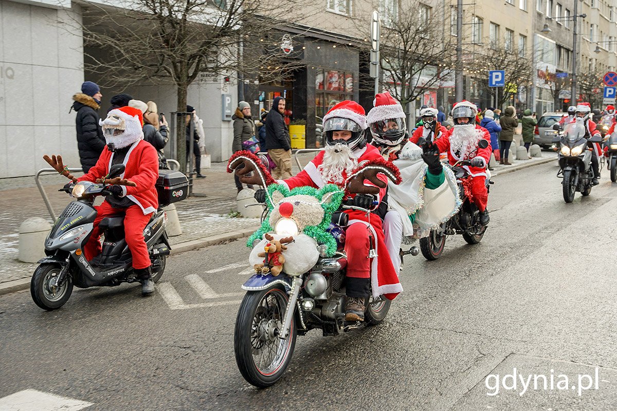 Mikołaje, elfy i śnieżynki na ryczących motocyklach i quadach, jadący w szczytnym celu – taka była tegoroczna edycja 