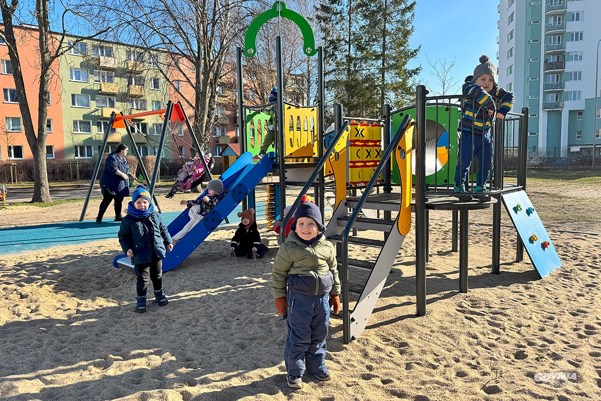 Plac zabaw to jedno z przedsięwzięć zrealizowanych w ramach remontu Przedszkola nr 27 (fot. Katarzyna Balcerzak)