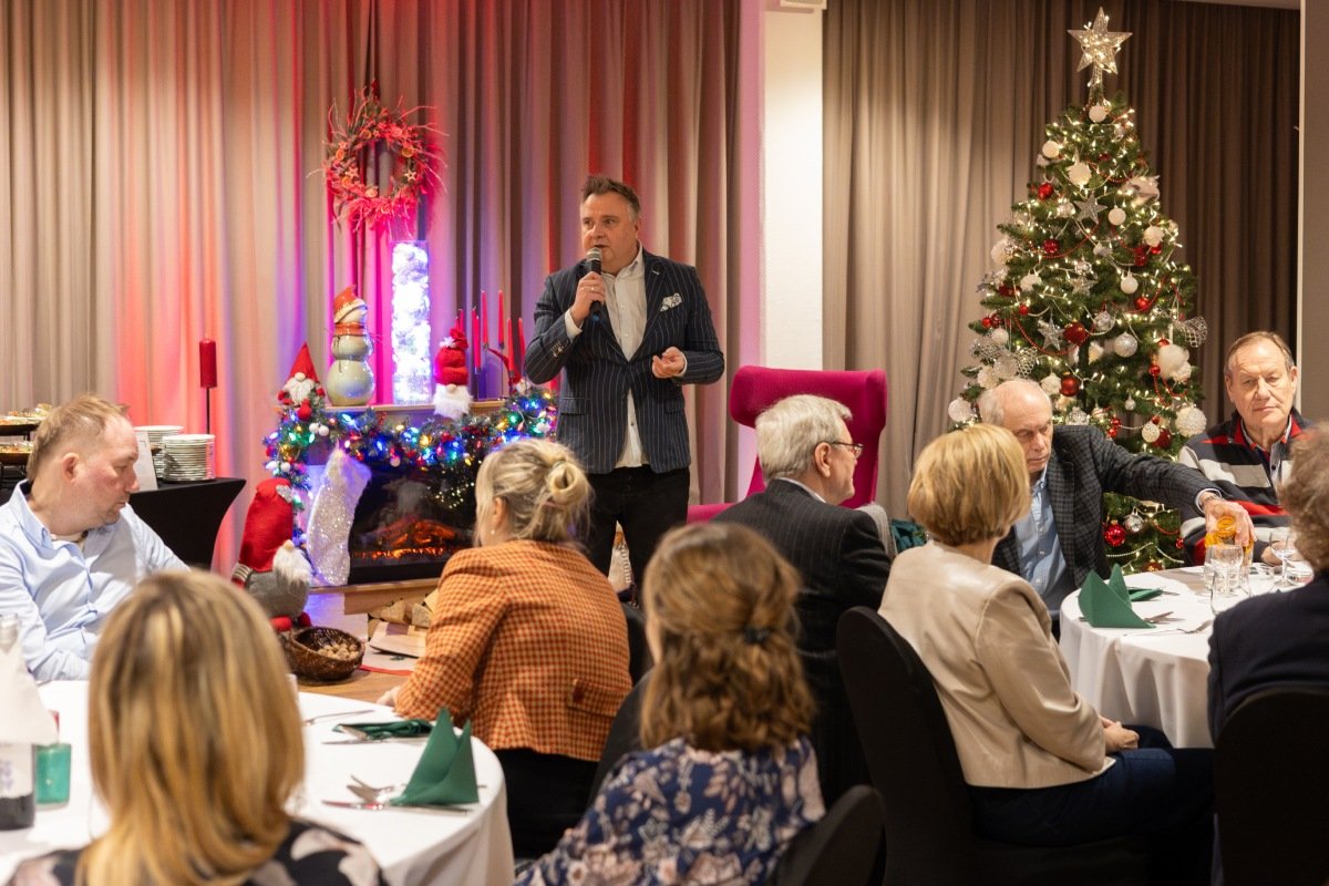 Jerzy Rados, dyrektor Gdyńskiego Centrum Filmowego, przemawiający podczas spotkania świątecznego Gdyńskiego Centrum Filmowego, Pomorskiej Fundacji Filmowej i Gdyńskiej Szkoły Filmowej // fot. Anna Rezulak