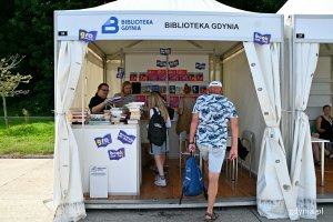 Stoisko Biblioteki Gdynia na Plenerze Literackim 