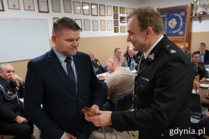 Prezes Waldemar Kolatowski i Robert Ronduda, naczelnik Wydziału Zarządzania Kryzysowego i Ochrony Ludności