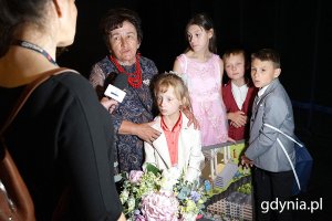 Na zdj. Barbara Barbarą Hurko z dziećmi: Wiką, Gabrysiem, Piotrem i Martą 