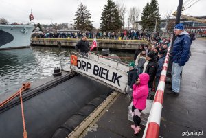 Święto 3. Flotylli Okrętów w Gdyni – zwiedzanie jednostek fot. Dawid Linkowski
