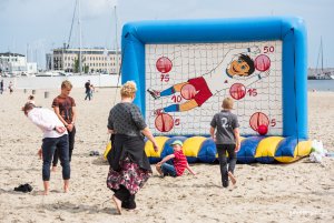 "Pożegnanie wakacji" z GCS na plaży, fot. Dawid Linkowski