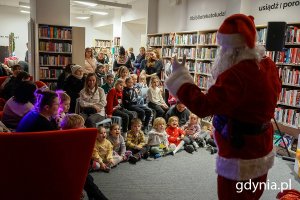 Spotkanie z Mikołajem w Bibliotece Śródmieście w ramach „Świątecznej Starowiejskiej”