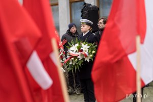 Wieniec w imieniu miasta złożyli radny Gdyni Marek Dudziński i Anna Chojnowska, naczelnik Biura Prezydenta Miasta