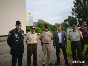 Uroczystości z udziałem przedstawicieli Rady Miasta Gdyni, zaproszonych byłych wojskowych, ich rodzin, obecnych pilotów oraz dowództwa Brygady Lotnictwa Marynarki Wojennej