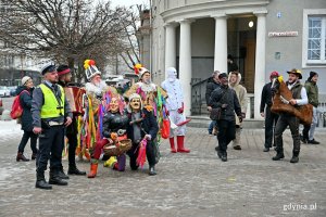 Kaszubscy kolędnicy „Gwiazdka z Tuchlina” na początku ul. Starowiejskiej 