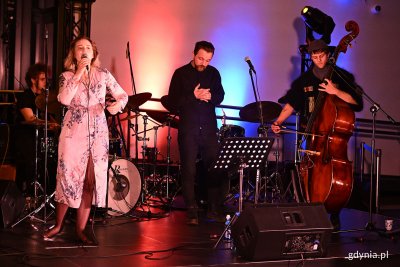 Koncert Jazz4Rare w ramach obchodów  Światowego Dnia Chorób Rzadkich, w Muzeum Emigracji w Gdyni. Na scenie Magda Kuraś Quintet. Fot Michał Puszczewicz