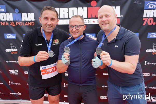 Samorządowcy triathloniści. Sztafeta miast na Ironmanie