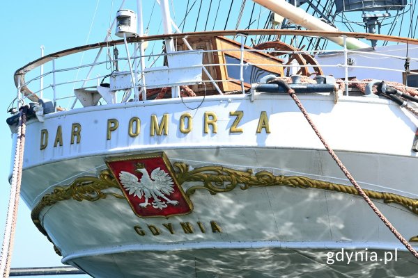 „Dar Pomorza” na zimowej przerwie