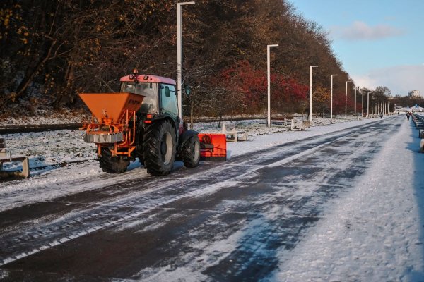 Odśnieżanie to Twój obowiązek! Sprawdź, co musisz wiedzieć