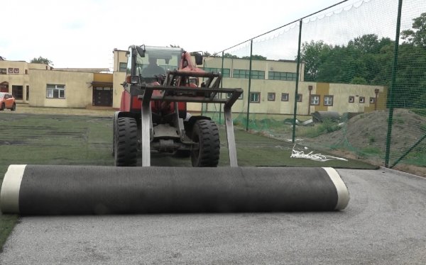 Murawa z Narodowego Stadionu Rugby trafi do gdyńskich szkół