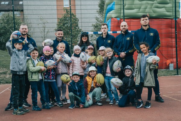 Wgraj się: teraz wszystkie dzieci kochają w-f