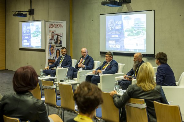 Gdyńskie Smart City na samorządowym forum