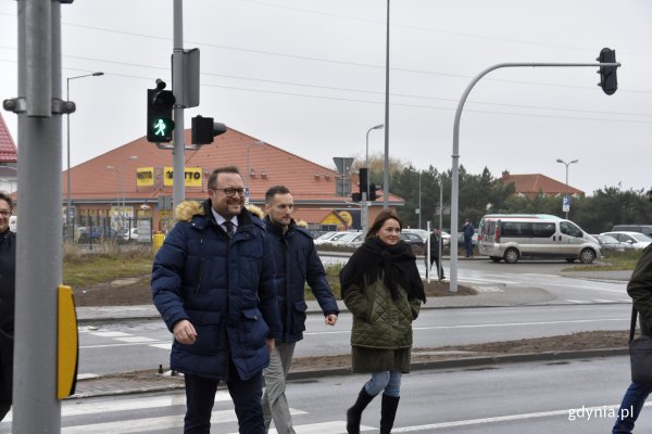 Inteligentne przejście dla pieszych na Pogórzu