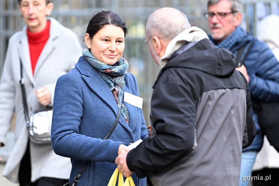 Radna miasta Emilia Rogała podczas kwesty na Cmentarzu Witomińskim