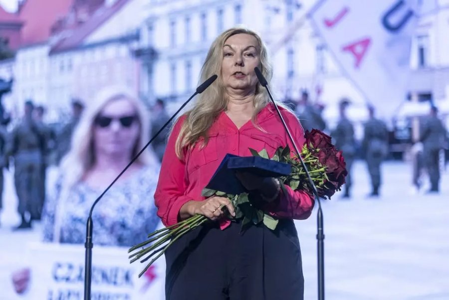  Ilona Michalak otrzymała Specjalny Medal Wolności Słowa (fot. Piotr Wittman // gdansk.pl)