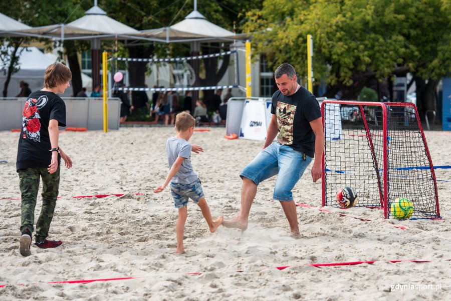 "Pożegnanie wakacji" z GCS na plaży, fot. Dawid Linkowski